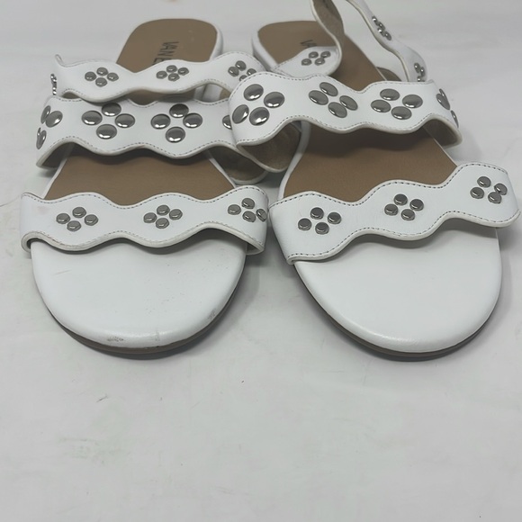 Vaneli White Triple Strap Silver Stud Slip-On Sandals Size 9.5N - Picture 2 of 10